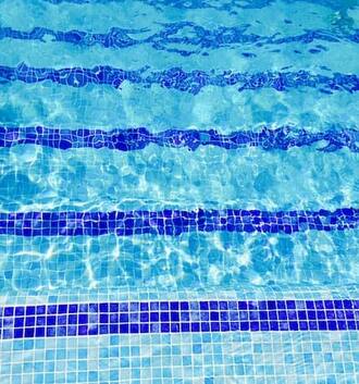 Overhead view of a tiled swimming pool